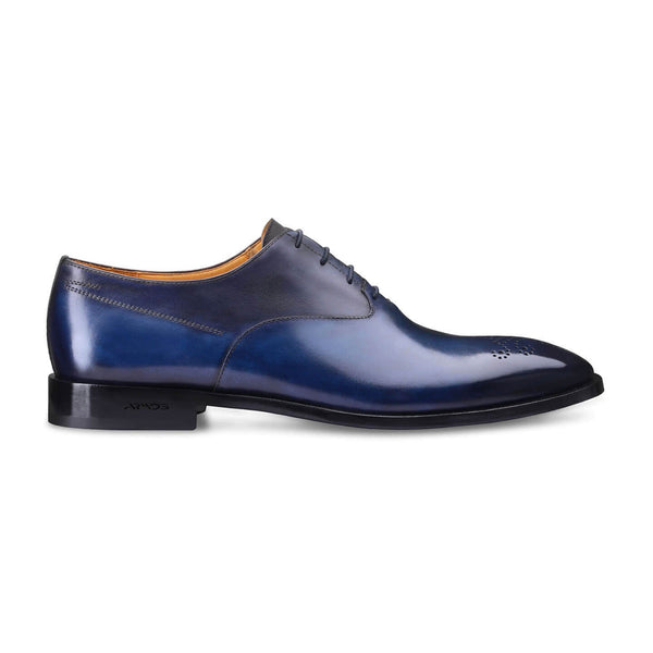 Perforated oxford shoes