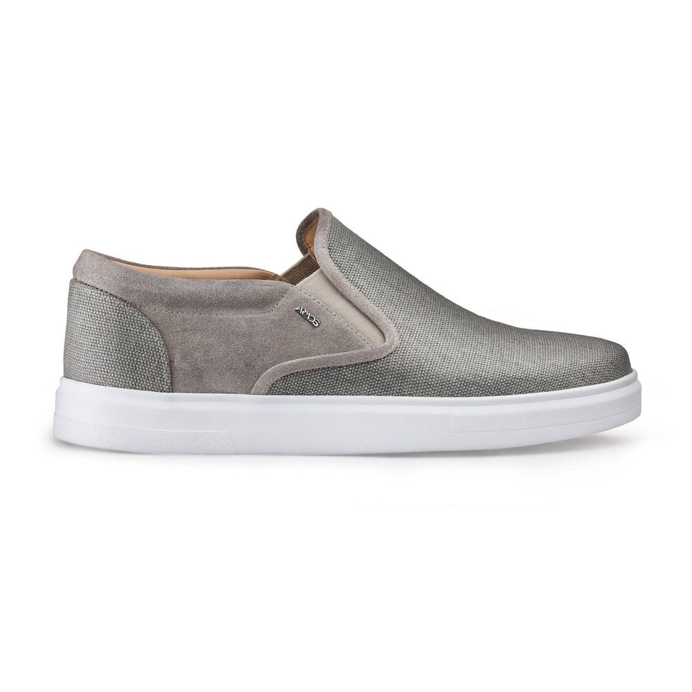 Linen fibers sneakers