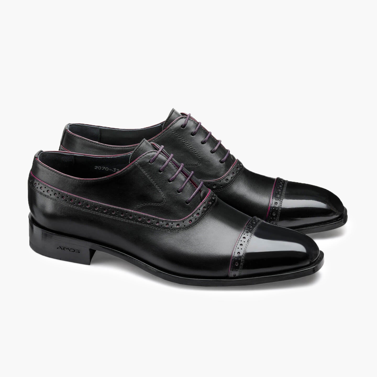 Oxford brogue shoes