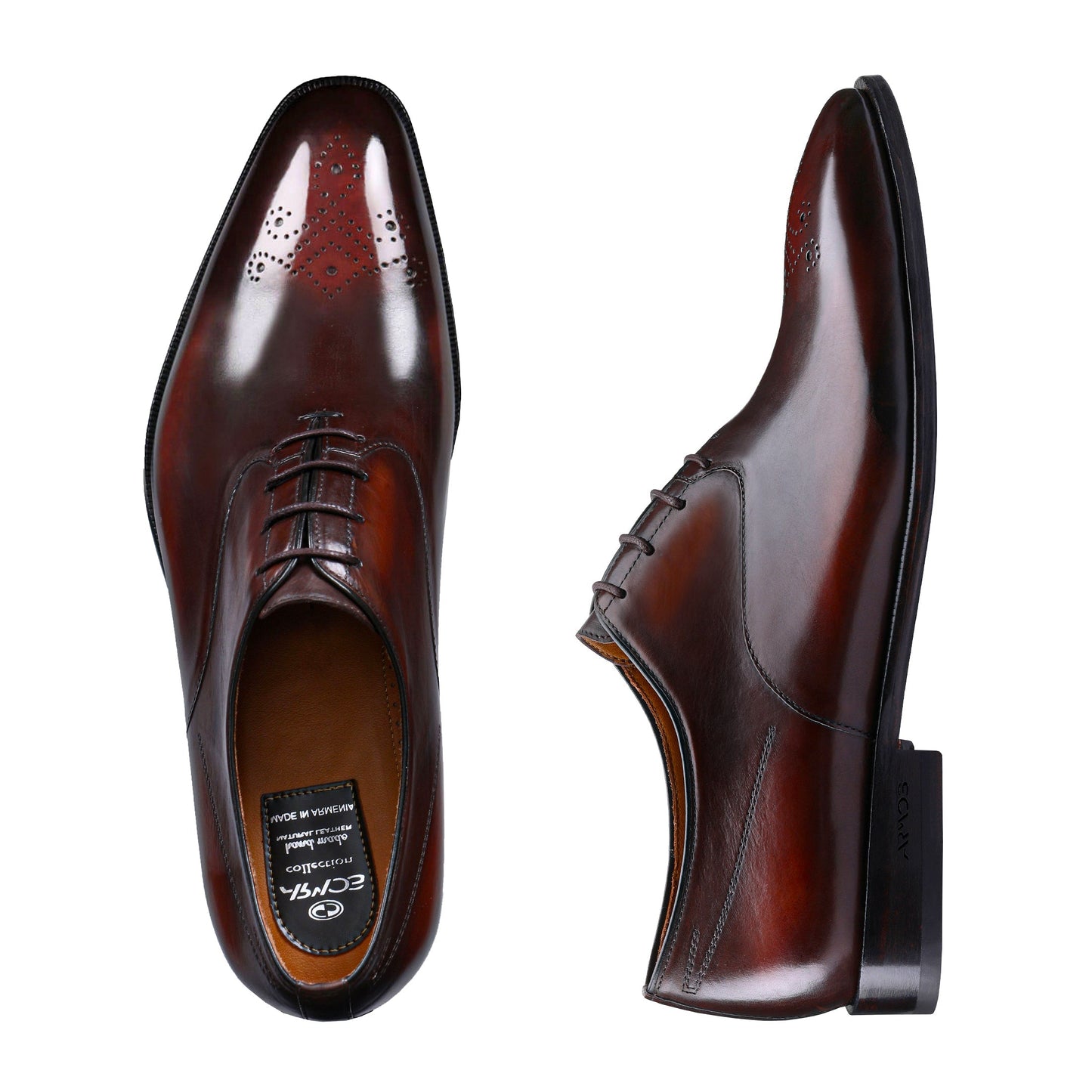 Patinated oxford shoes