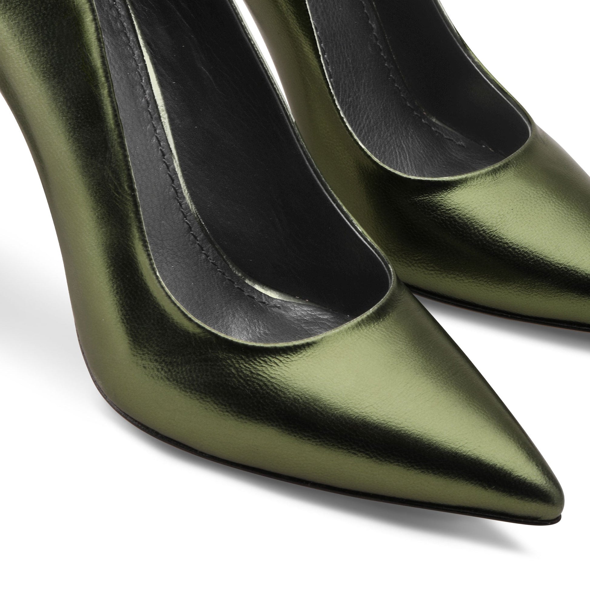 Pearl green pumps shoes