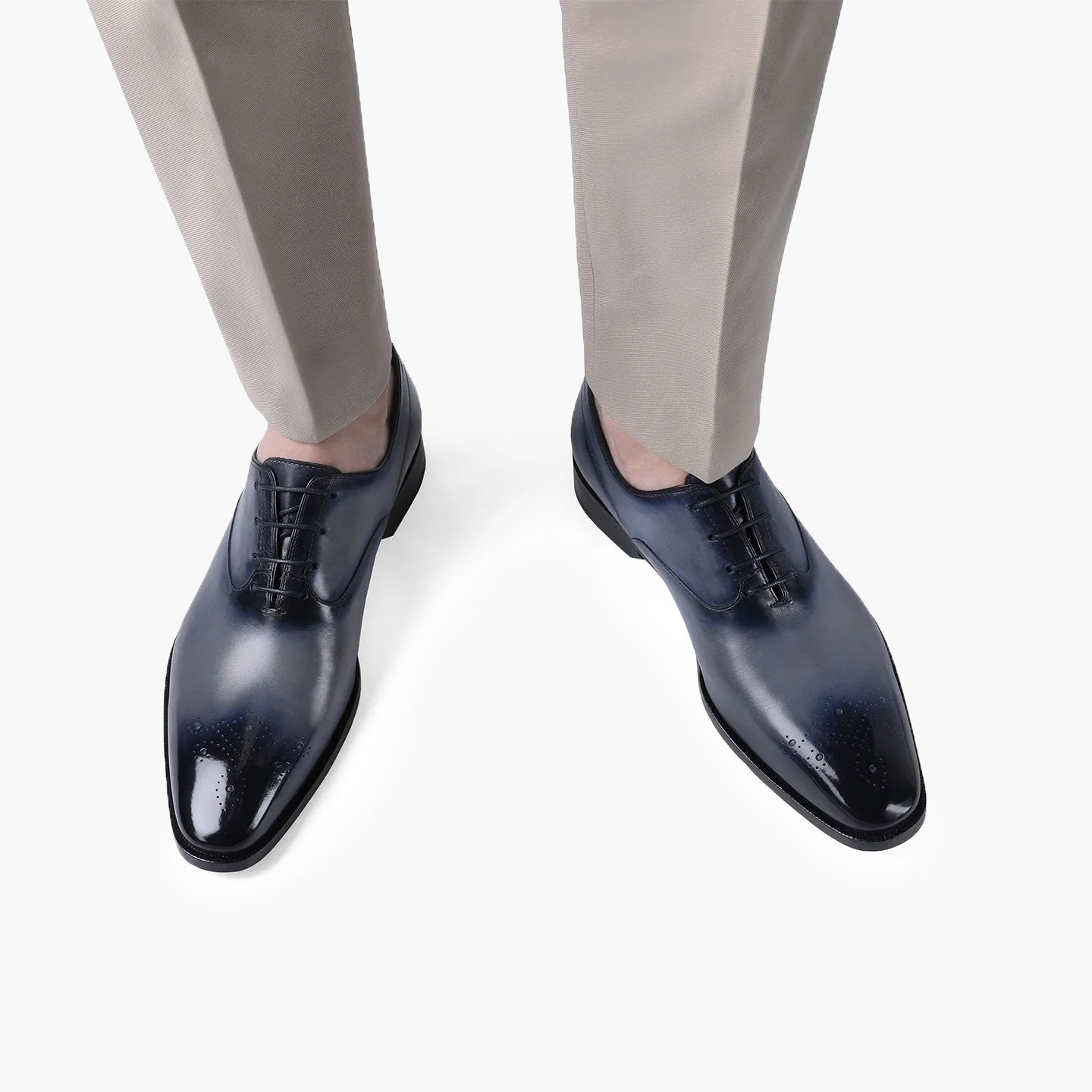 Polished oxford shoes