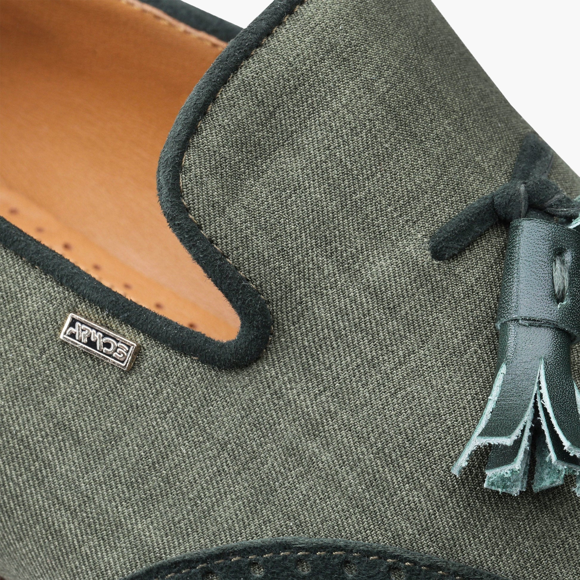 Loafers in shades of green