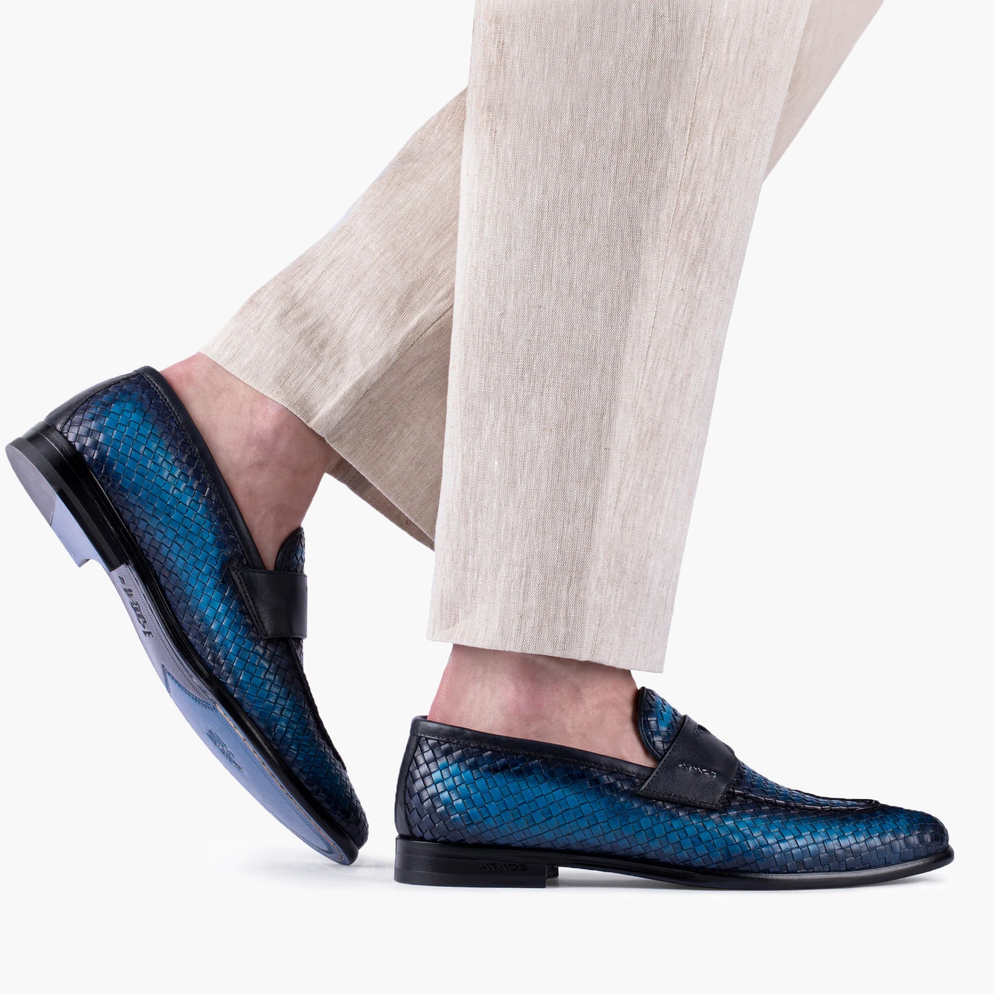 Woven shoes in blue shade